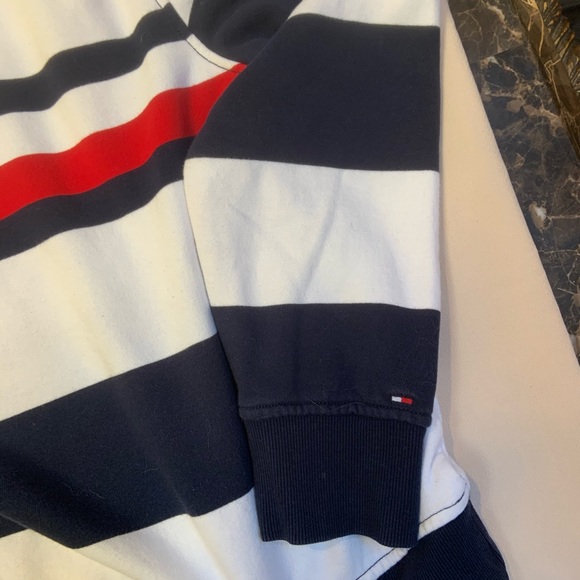 Vintage Tommy sweater - Picture 3 of 3